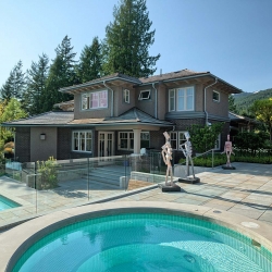 exterior house and pool